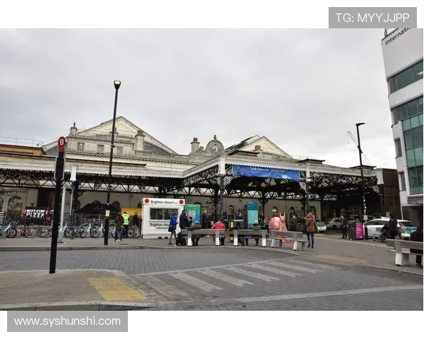 布莱顿足球俱乐部崛起之路：从英格兰海滨小城到欧洲赛场的新星