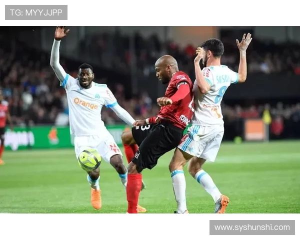 意甲焦点战国际米兰迎战拉齐奥两队争夺欧战资格积分关键战