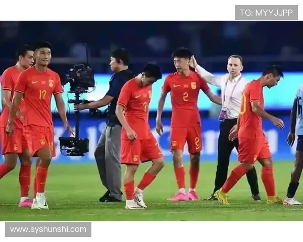 中国足球队迎战日本,关键赛事前夕主帅谈战术部署与球员状态 中国足球队迎战日本,关键赛事前夕主帅谈战术部署与球员状态