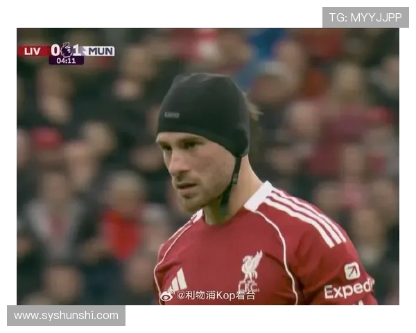 英超焦点大战曼联对决利物浦争夺前四席位精彩对抗 英超焦点大战曼联对决利物浦争夺前四席位精彩对抗