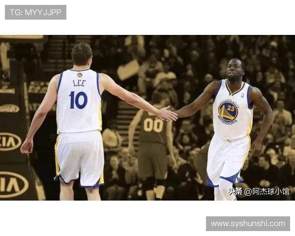 NBA新赛季焦点对决升温詹姆斯库里领衔联盟格局生变再起 NBA新赛季焦点对决升温詹姆斯库里领衔联盟格局生变再起