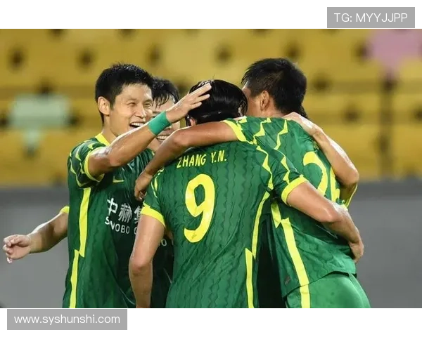 本赛季多支劲旅掀起攻势争夺冠军格局再度生变引发球迷热议风潮中 本赛季多支劲旅掀起攻势争夺冠军格局再度生变引发球迷热议风潮中