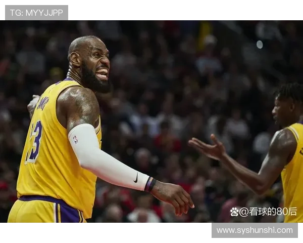 詹姆斯领衔湖人逆转取胜西部格局再起波澜引爆联盟热议新赛季前景